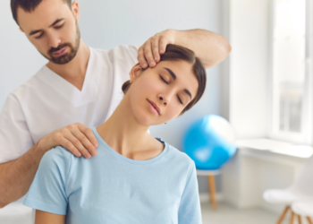 Effective Shoulder Pain Treatment in Phoenix: How Chiropractic Care Can Help