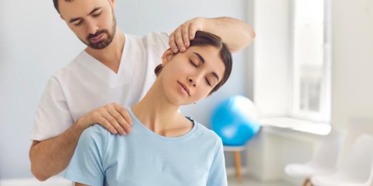 Effective Shoulder Pain Treatment in Phoenix: How Chiropractic Care Can Help