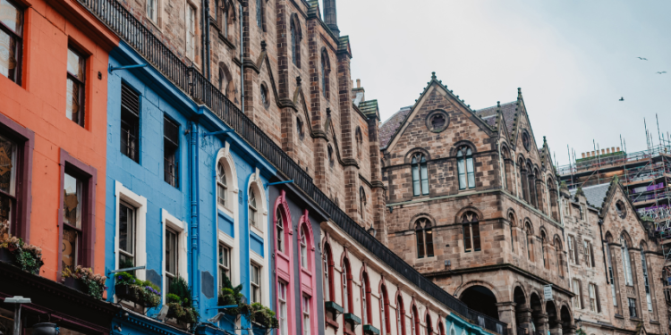 Edinburgh Lambswool's Global Acclaim in Pure Cashmere and Lambswool