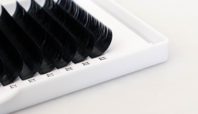 CLASSIC LASHES