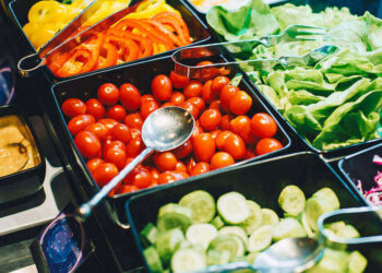 Elevating Corporate Dining: Crafting the Perfect Lunch Catering Menu