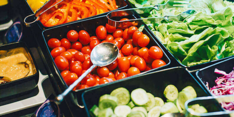 Elevating Corporate Dining: Crafting the Perfect Lunch Catering Menu